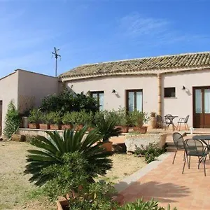Baglio Donna Santa Alloggio per agriturismo