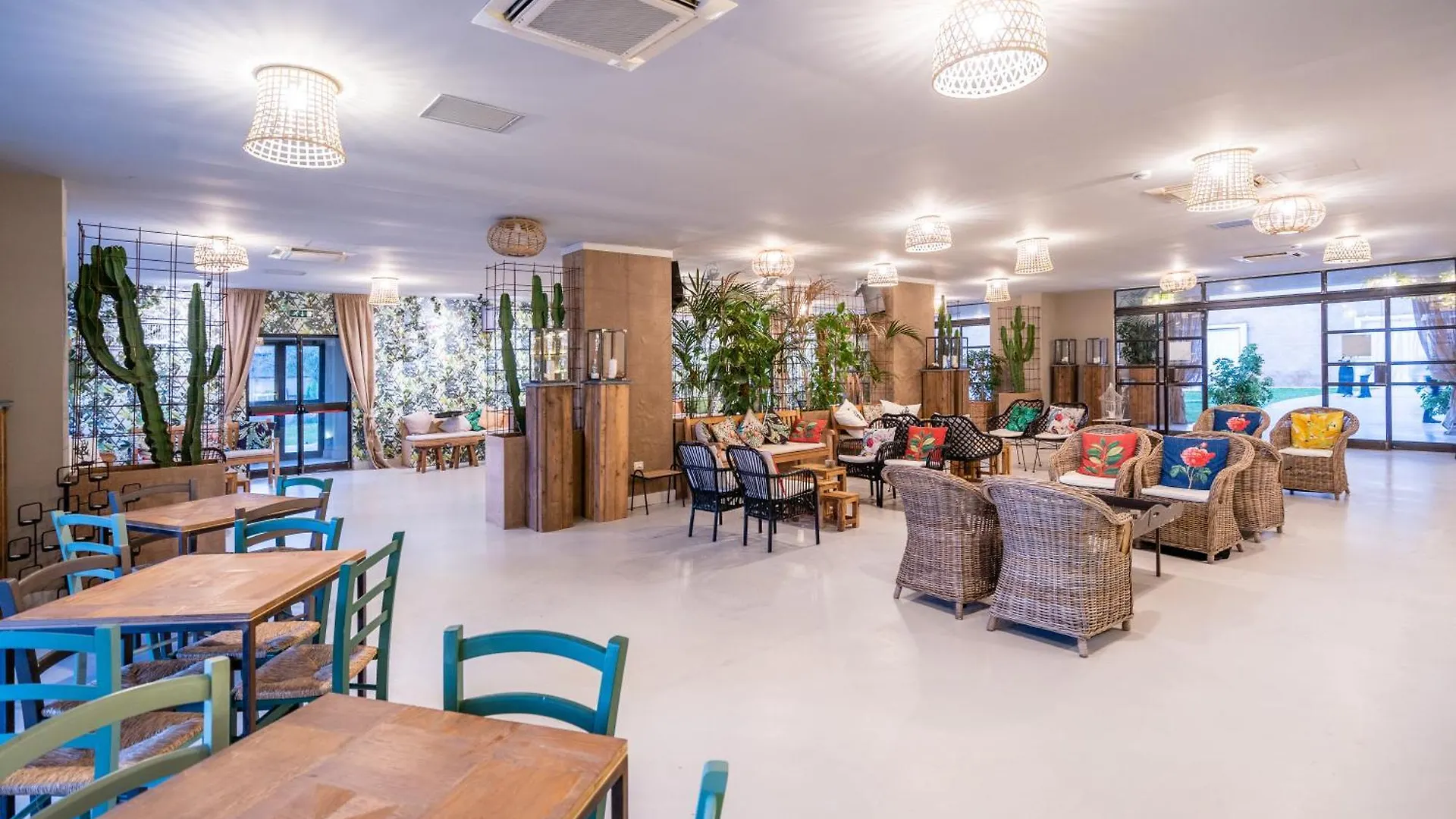 Capo Peloro Hotel (Adults Only) Торре-Фаро