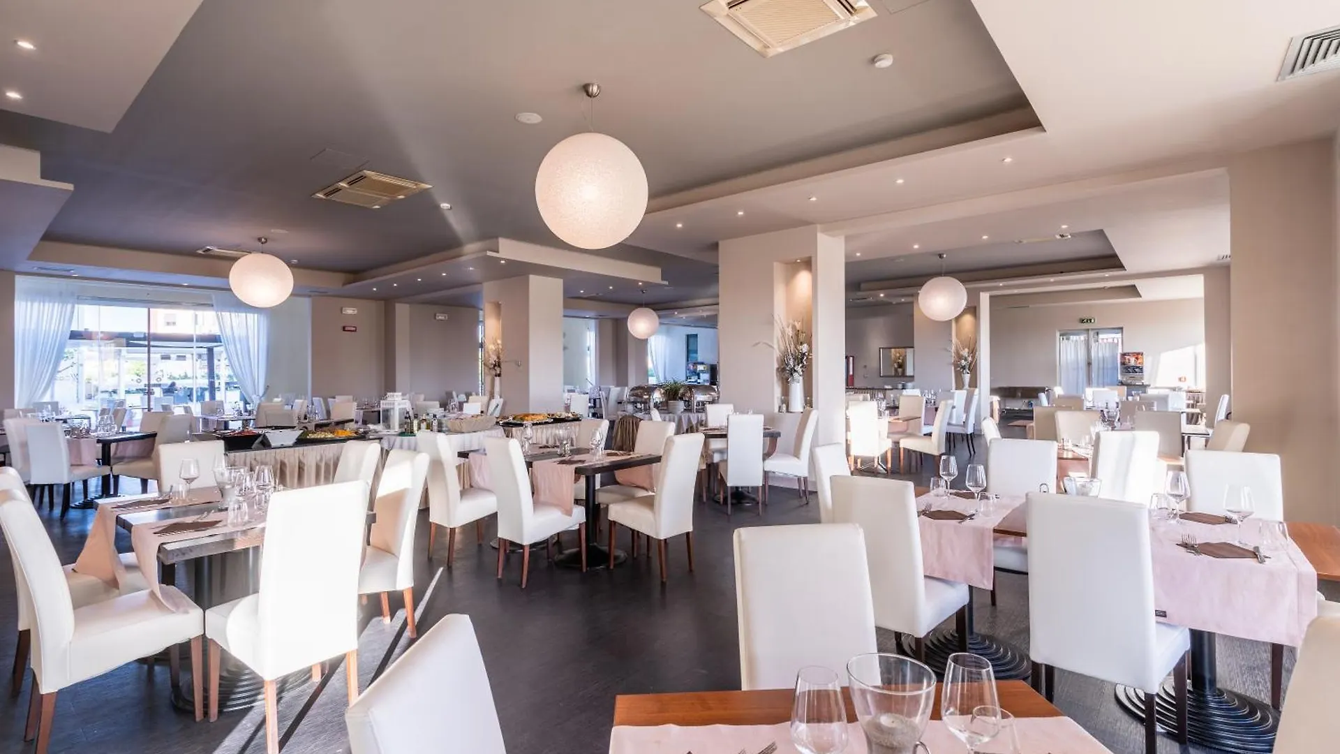 Capo Peloro Hotel (Adults Only) Торре-Фаро