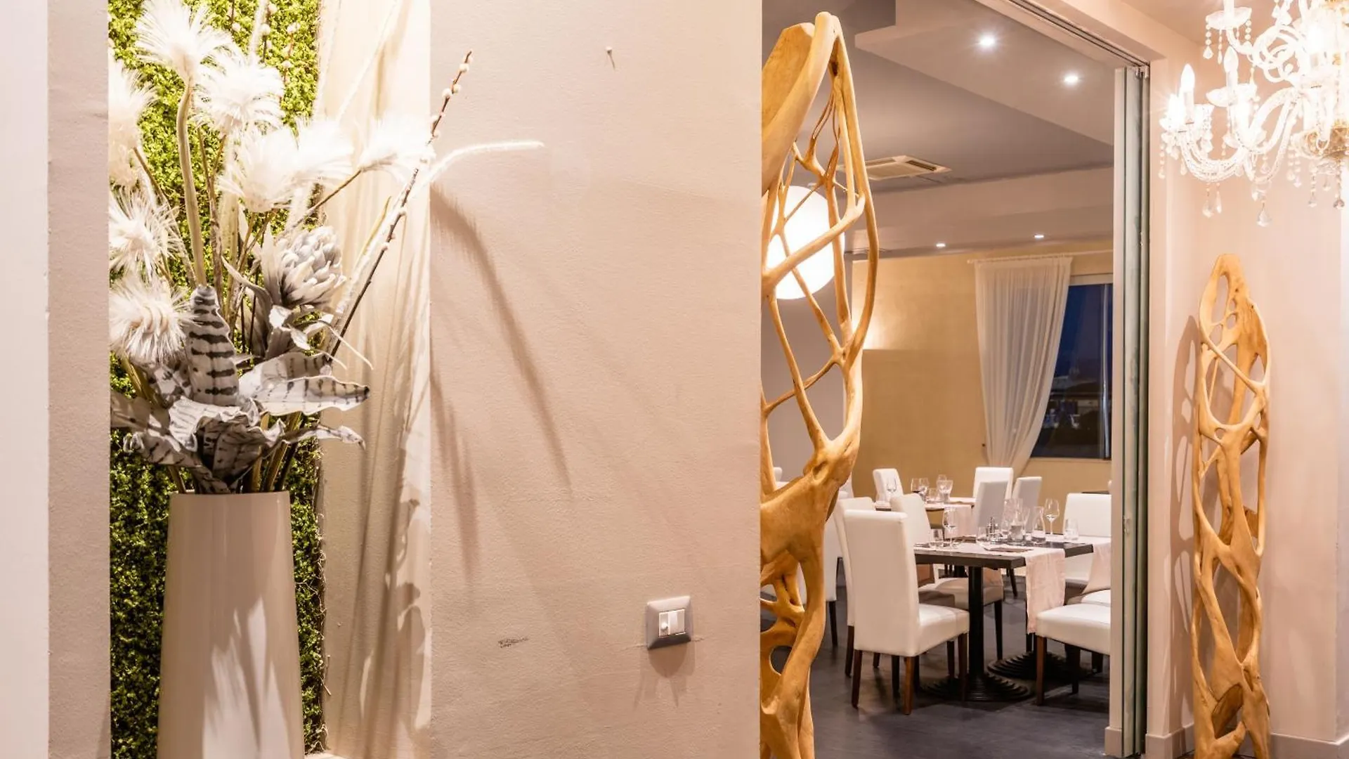 Capo Peloro Hotel (Adults Only) Торре-Фаро